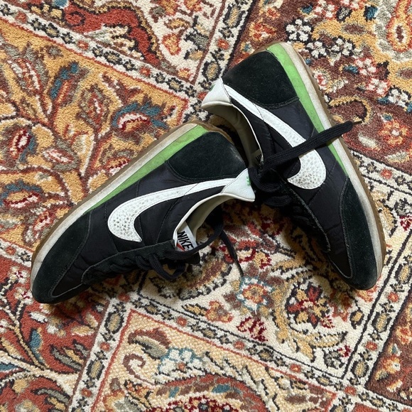 Nike Waffle Trainer Sneakers - Picture 2 of 2